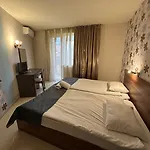Brilliance Hotel 3*